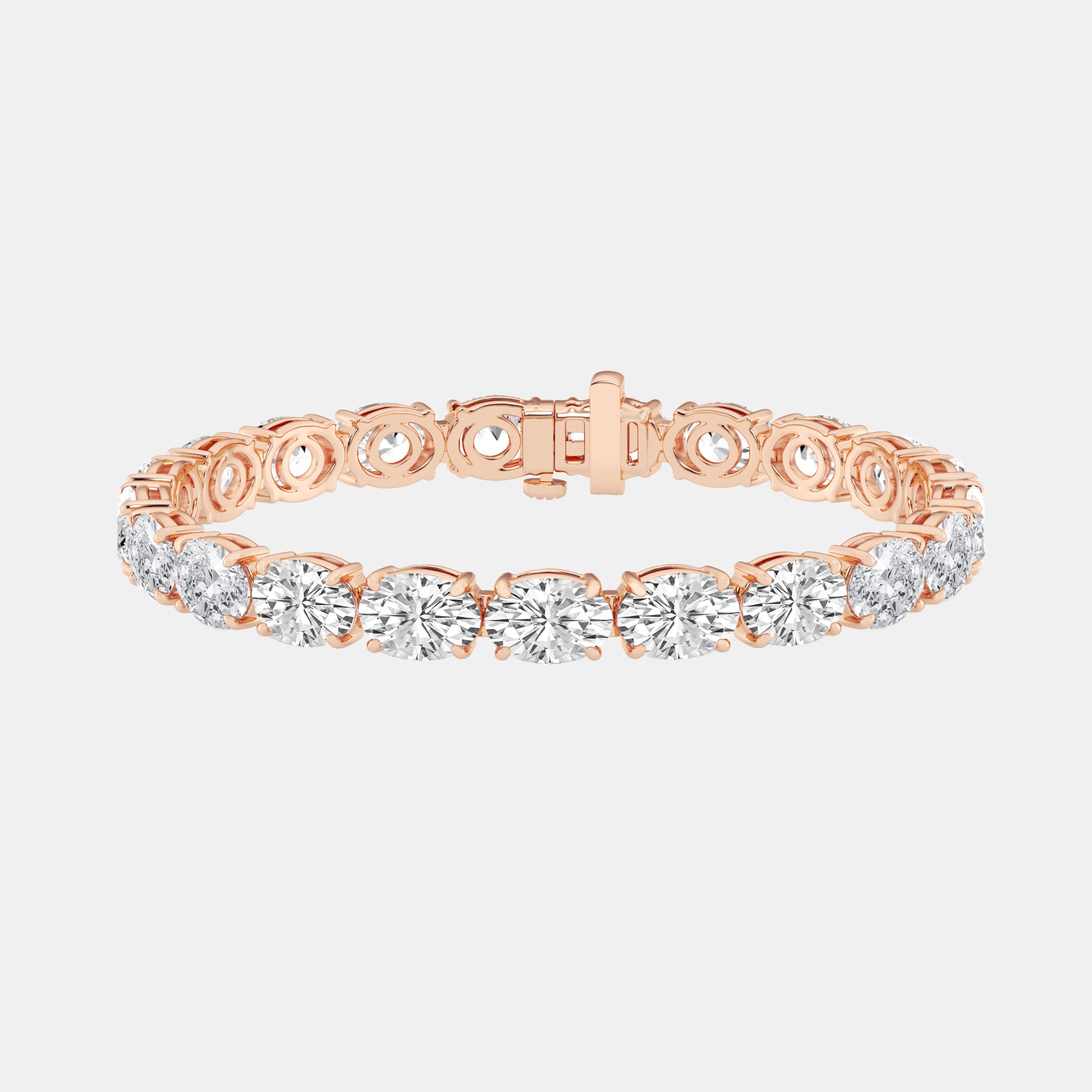 Oval / 18K Rose Gold / D-F VS