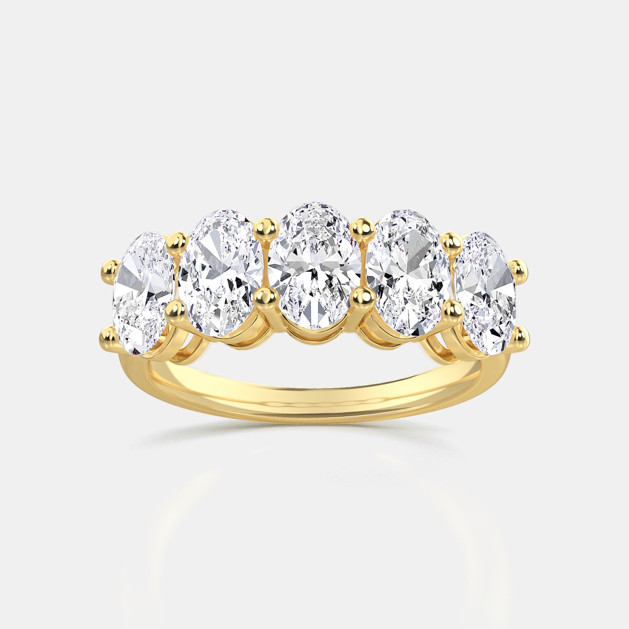 Oval / 14K Yellow Gold / D-F VS